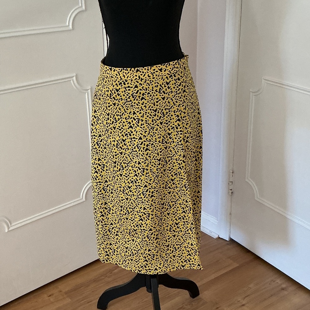 BCBGeneration Yellow and Black Pencil Skirt